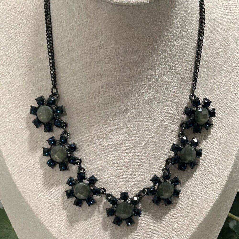 Floral Bib Costume Necklace 16" Blue Rhinestones Black Gun Metal Colored Chain - Picture 3 of 12